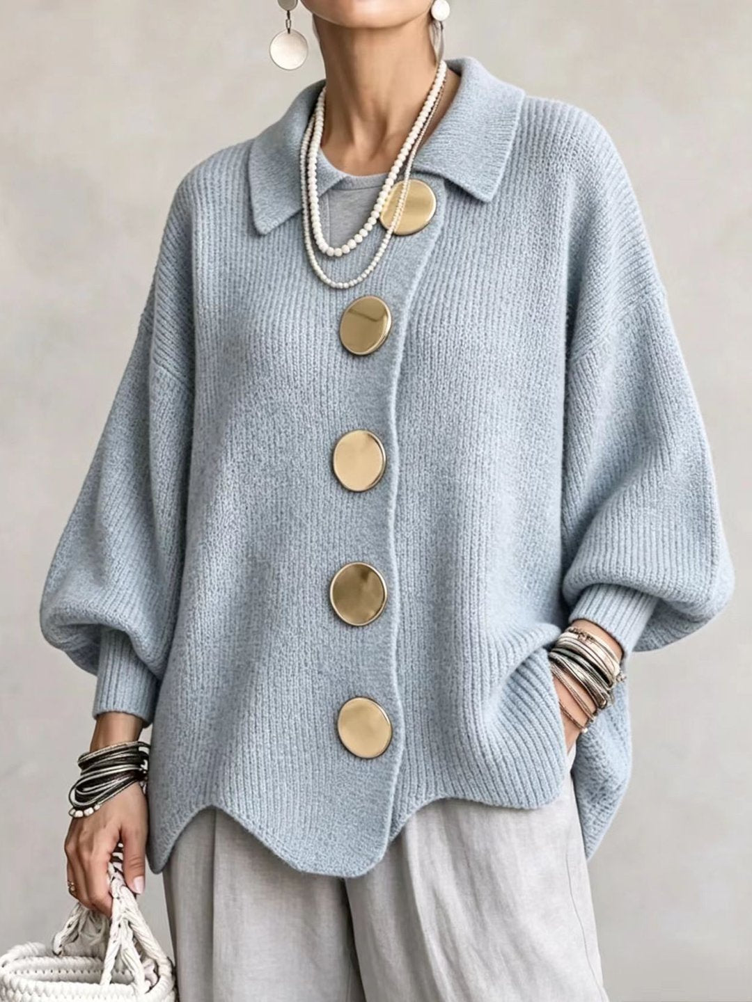 Stefania | Cardigan oversize con colletto e bottoni metallici