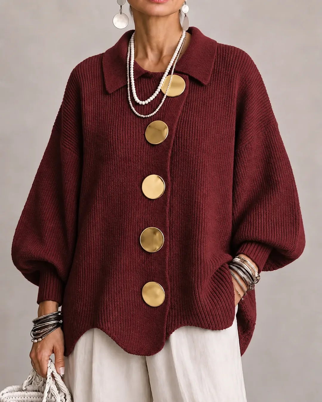 Stefania | Cardigan oversize con colletto e bottoni metallici