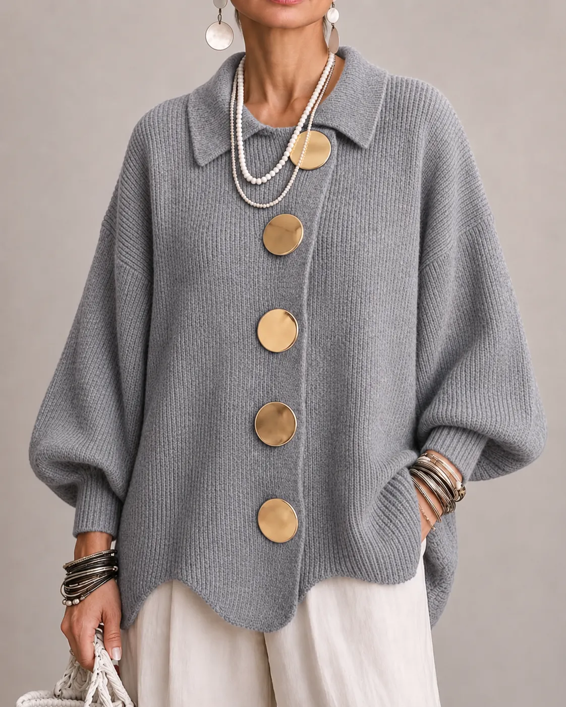 Stefania | Cardigan oversize con colletto e bottoni metallici