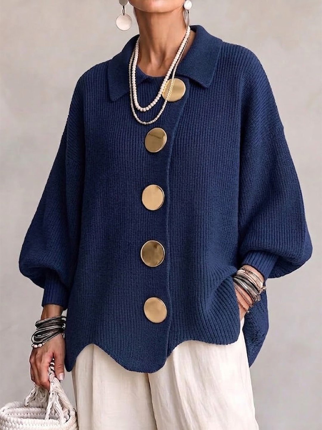 Stefania | Cardigan oversize con colletto e bottoni metallici